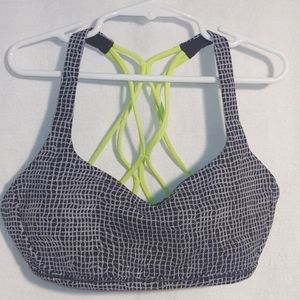 Lululemon Sports bra size 4